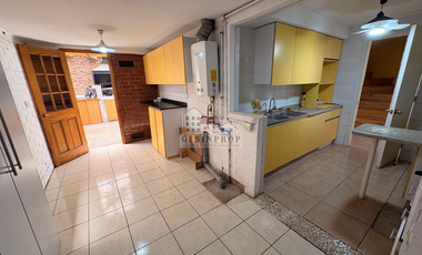 Casa Con Piscina 5d/2b, Villa Jardines De Santa María, Maipú