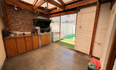 Casa Con Piscina 5d/2b, Villa Jardines De Santa María, Maipú