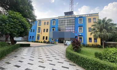 Dijual Gedung 3 Lantai di Sumur Batu, Bantar Gebang, Kota Bekasi