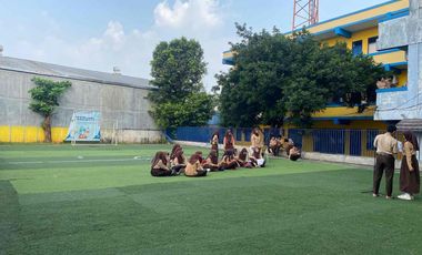 Dijual Gedung 3 Lantai di Sumur Batu, Bantar Gebang, Kota Bekasi