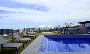 Luxury 3-Storey Hillside Villa with Pool in Clark near Golf Course Sun Valley D'heights