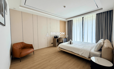 Luxury 3-Storey Hillside Villa with Pool in Clark near Golf Course Sun Valley D'heights