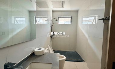 Luxury 3-Storey Hillside Villa with Pool in Clark near Golf Course Sun Valley D'heights