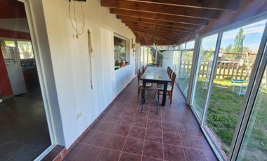 Propiedad en Doradillo ,casa,departamento,invernadero,patio parquizado