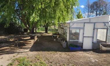Propiedad en Doradillo ,casa,departamento,invernadero,patio parquizado
