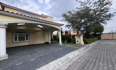 Casa en renta en exclusivo Arces Residencial, Metepec