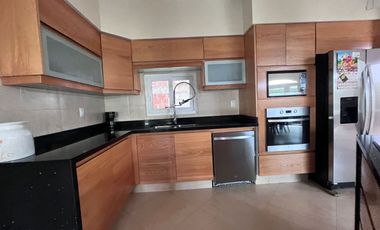 Casa en renta en exclusivo Arces Residencial, Metepec