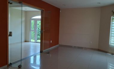 Casa en renta en exclusivo Arces Residencial, Metepec