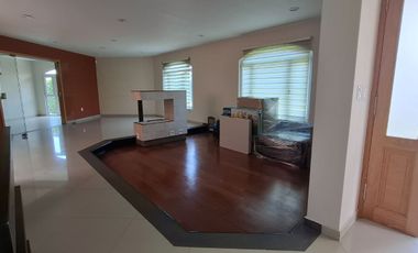 Casa en renta en exclusivo Arces Residencial, Metepec