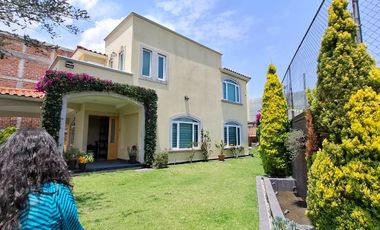 Casa en renta en exclusivo Arces Residencial, Metepec