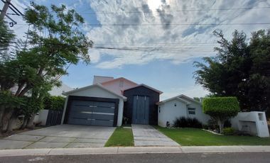 Casa en Renta en el Fraccionamiento Lomas de Cocoyoc, Morelos.