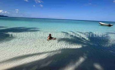 EXCLUSIVE BEACHFRONT RESORT