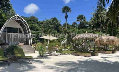 EXCLUSIVE BEACHFRONT RESORT