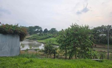 kavling Tepi Danau di Mayang Sunda KBP