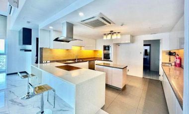 Comfortable and Roomy 4 Bedroom Sub-Penthouse at St. Francis Shangri-la Place for Sale