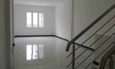 Disewakan Ruko Raya Ngagel Jaya Utara Banyak Parkir 52 m2