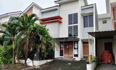 Dijual murah via lelang rumah di Ladiva Green hill Menganti Gresik