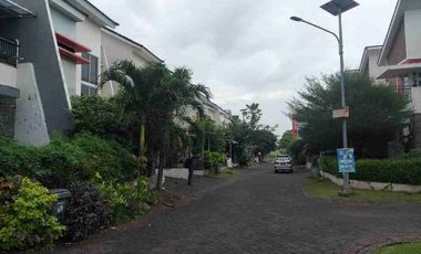 Dijual murah via lelang rumah di Ladiva Green hill Menganti Gresik