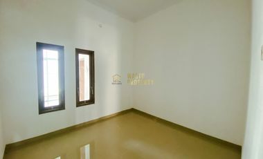 RUMAH MEWAH TANAH LUAS DI MAGUWOHARJO SLEMAN SHM