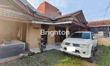 Rumah luas hook di kunciran tangerang