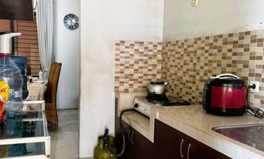 Rumah townhouse dekat pasar kebayoran lama Jakarta selatan bebas banjir