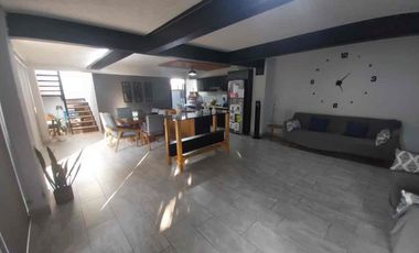 Casa moderna en fraccionamiento con vigilancia y alberca