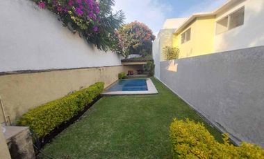 Casa moderna en fraccionamiento con vigilancia y alberca