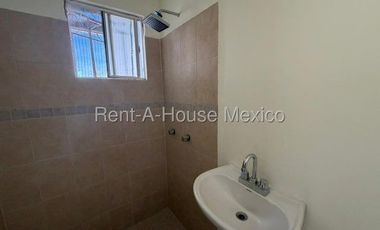 Departamento de 2 recámaras - RENTA, Real Solare