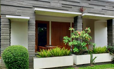 Dijual Rumah Mainroad Arcamanik Untuk Dagang, Bisnis dan Usaha Ref.05261