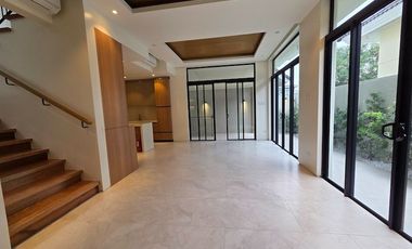 House For Sale at Verdana Homes Villaga, Daang Hari Road, Molino IV, Bacoor Cavite