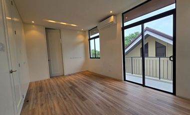 House For Sale at Verdana Homes Villaga, Daang Hari Road, Molino IV, Bacoor Cavite