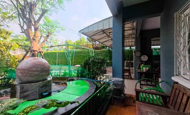 Two Adjacent Detached Houses for Sale – Nimit Mai, Khlong Sam Wa Total land nearly 200 sq.wah. Designed for shared living with privacy.