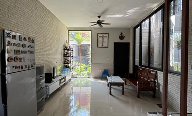 DIJUAL RUMAH DI LINGKUNGAN PERUMAHAN YANG BERSIH DAN TENANG