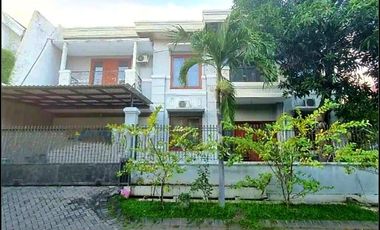 Central Park Mulyosari hadap selatan timur