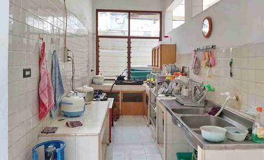 Rumah dijual dihitung tanah di Kramat Pulo Raya Jakarta Pusat