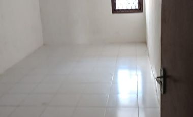 Rumah Disewa Taman Harapan Baru Harga Menarik 30 Jutaan Sisa Lahan Luas 22219 SV