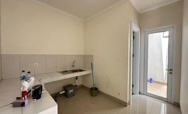 Disewakan Rumah Terawat 2 Lantai di Cluster Amanda Summarecon Bandung