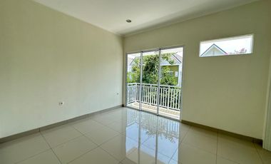 Disewakan Rumah Terawat 2 Lantai di Cluster Amanda Summarecon Bandung