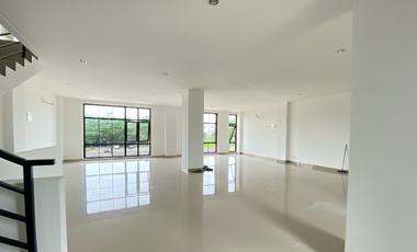 Ruko Conifera 3lt 10x15 150m Metland Menteng Cakung Jakarta Timur