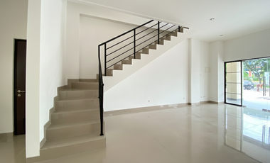 Ruko Conifera 3lt 10x15 150m Metland Menteng Cakung Jakarta Timur