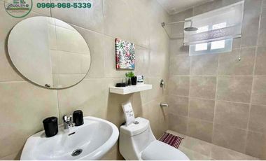 BLOOMFIELD MODEL UNIT