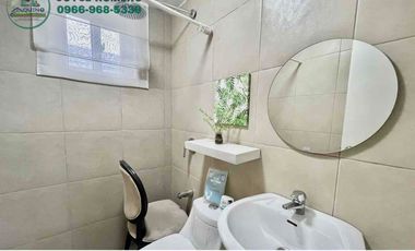 BLOOMFIELD MODEL UNIT