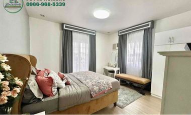 BLOOMFIELD MODEL UNIT