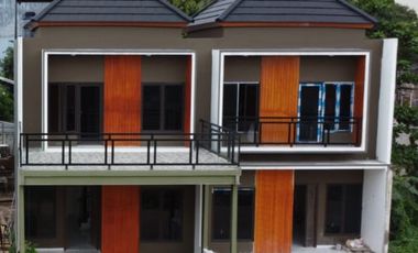 RUMAH CLUSTER MEWAH PINGGIR JALAN UTAMA AKSES JALAN LEBAR DEKAT TOL JORR, BEBAS BANJIR