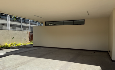 5BR Dasmarinas House For Rent Narciso Realty