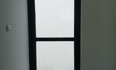 RUMAH CLUSTER MEWAH PINGGIR JALAN UTAMA AKSES JALAN LEBAR DEKAT TOL JORR, BEBAS BANJIR