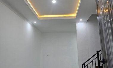 RUMAH CLUSTER MEWAH PINGGIR JALAN UTAMA AKSES JALAN LEBAR DEKAT TOL JORR, BEBAS BANJIR