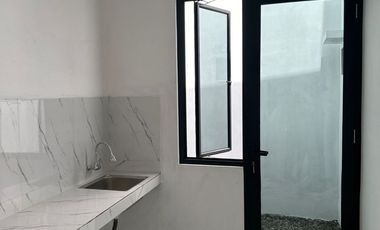 RUMAH CLUSTER MEWAH PINGGIR JALAN UTAMA AKSES JALAN LEBAR DEKAT TOL JORR, BEBAS BANJIR