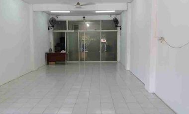 Dijual Ruko 125 m2 Raya Dukuh Kupang Barat Bagus Parkir Luas