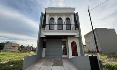 Siap Huni 2 Lantai Siap Huni Dengan Fasilitas Lengkap & Edukatif Di Kota Sawangan Depok.